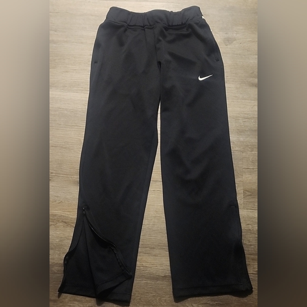 Nike sweatpants - Picture 1 of 5